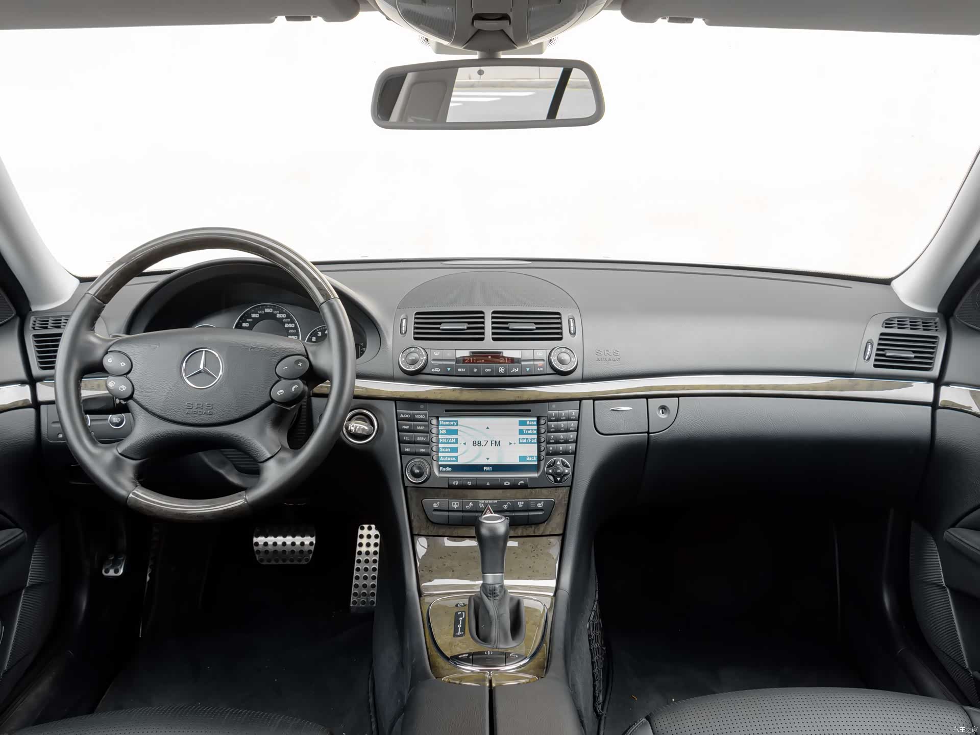 Mercedes-Benz E-Class, 2007 4