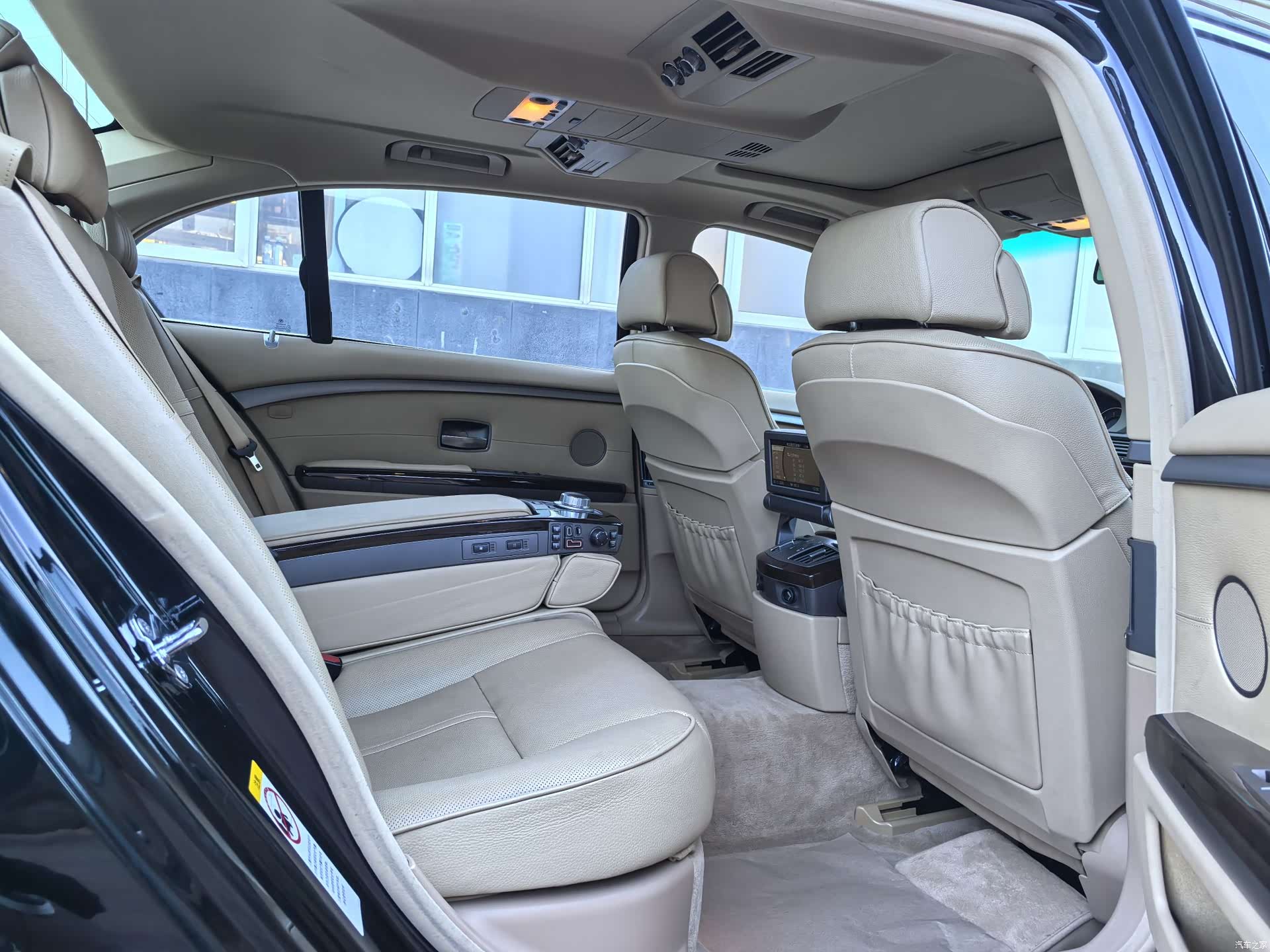 BMW 7 Series, 2008 9