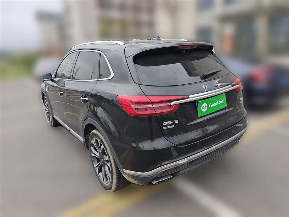 Hongqi HS5