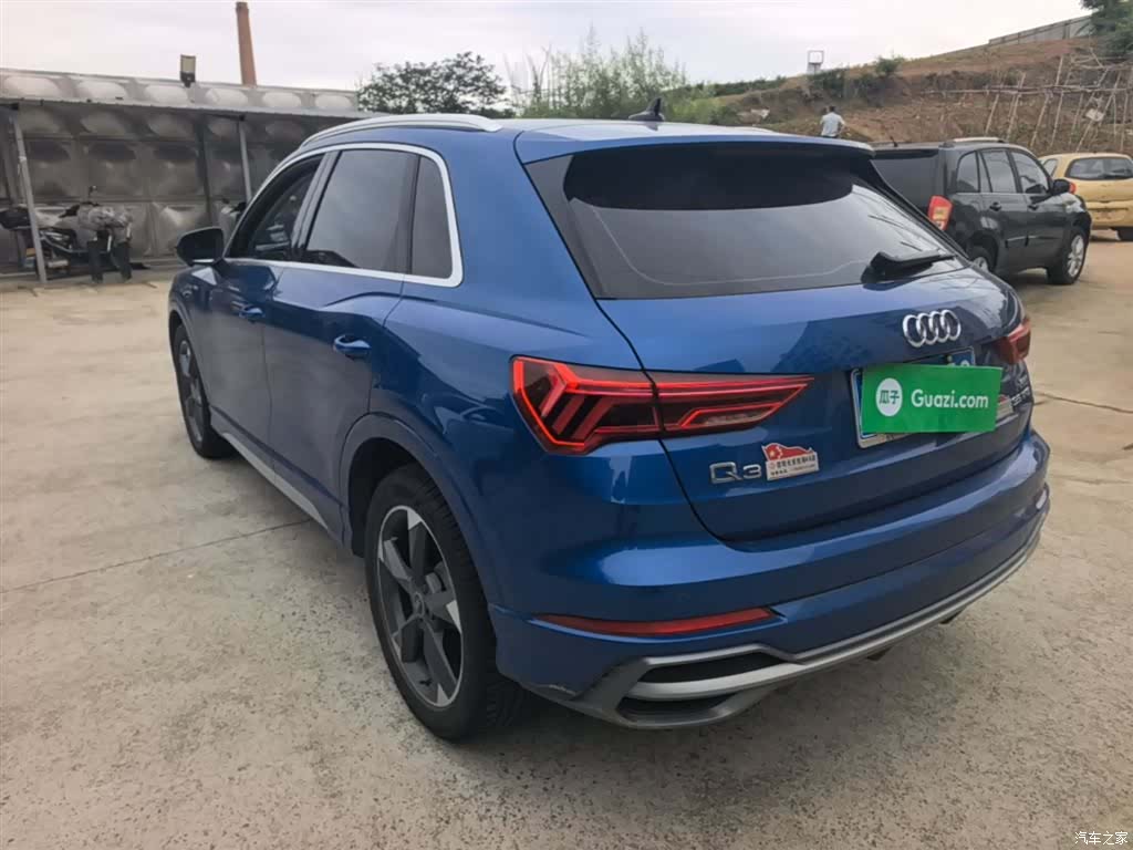 Audi Q3, 2022 все фото