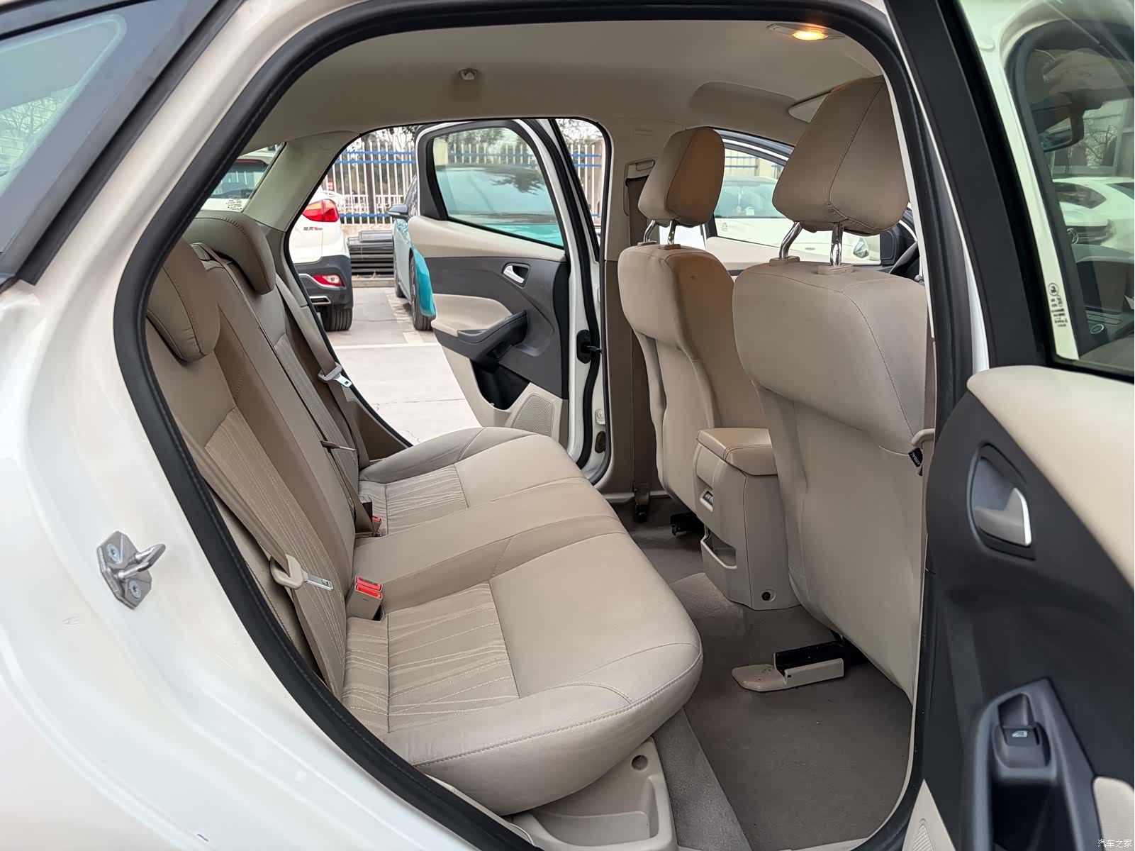 Ford Focus, 2016 14