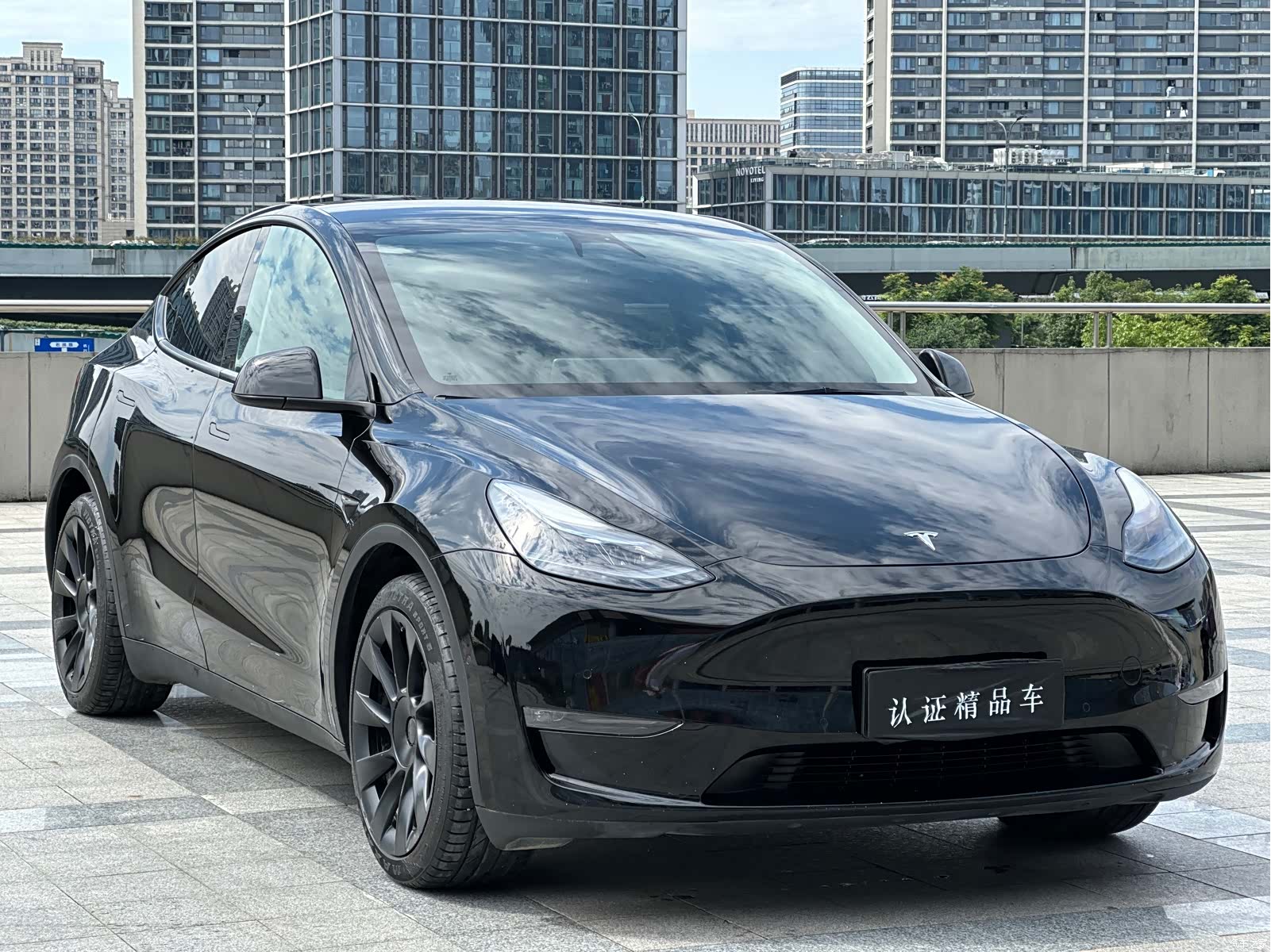 Tesla Model Y, 2022 3
