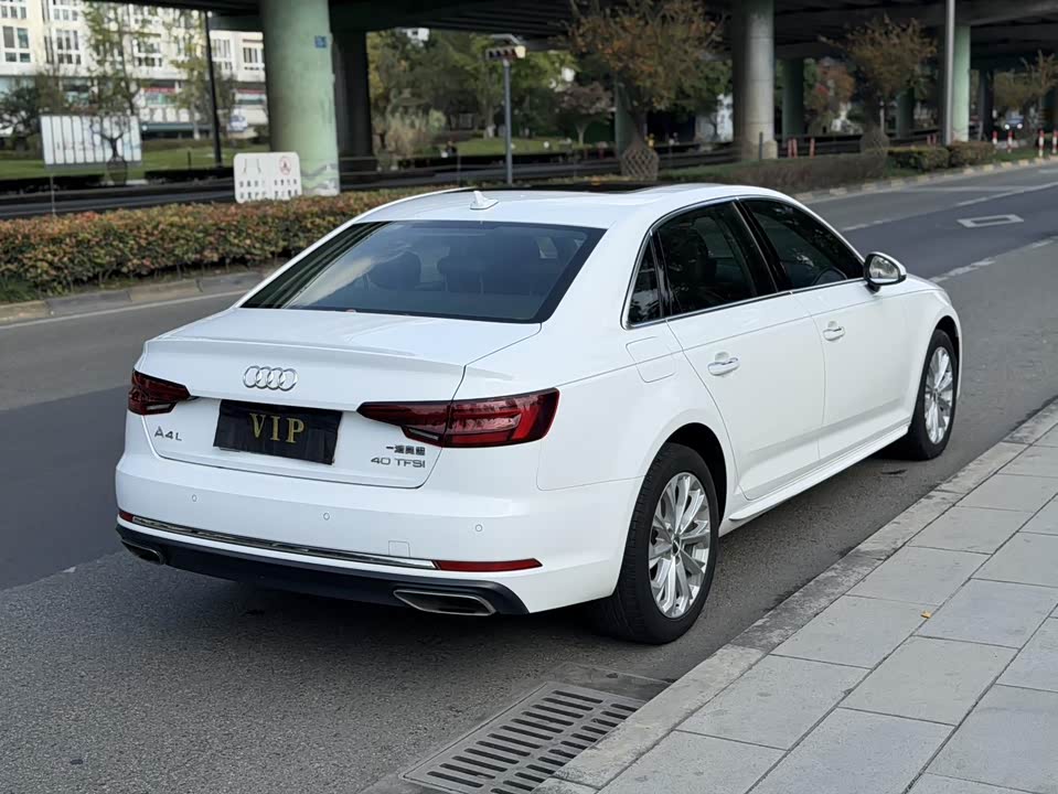 Audi A4L