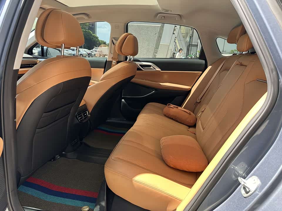 XPENG P5