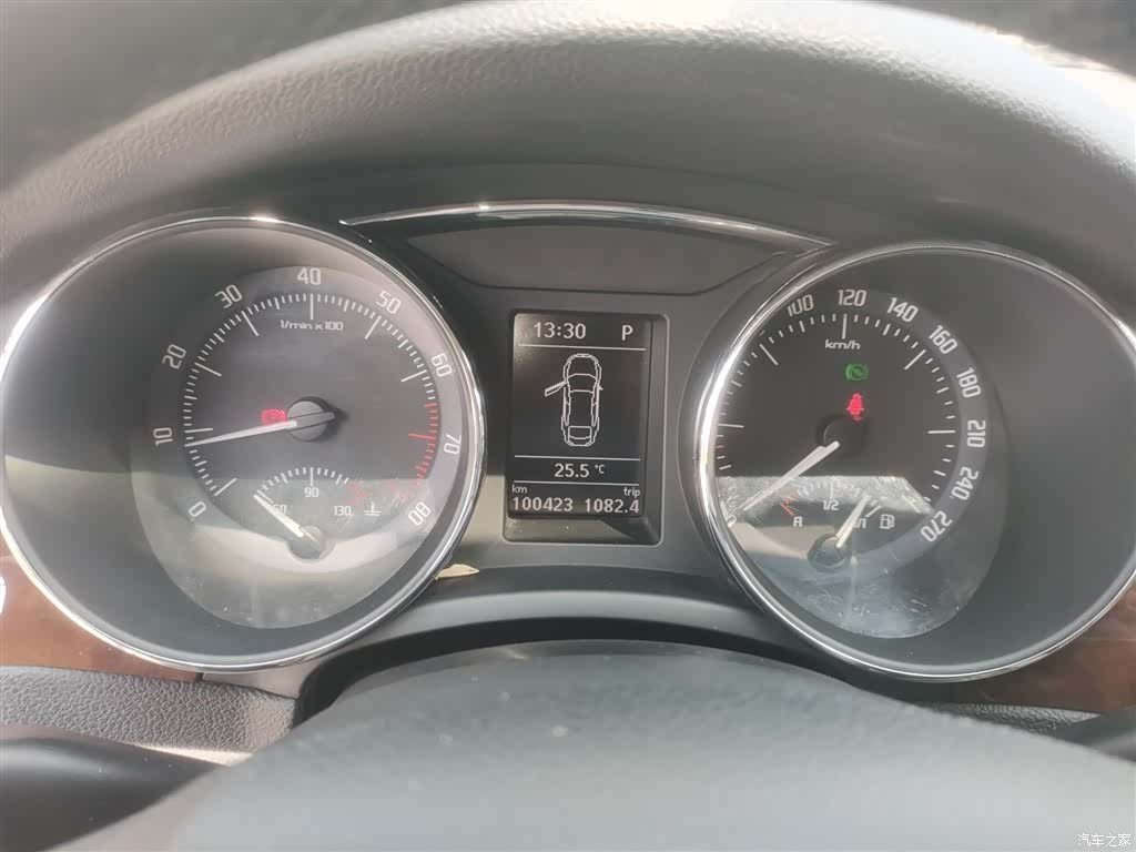 Skoda Superb, 2015 8