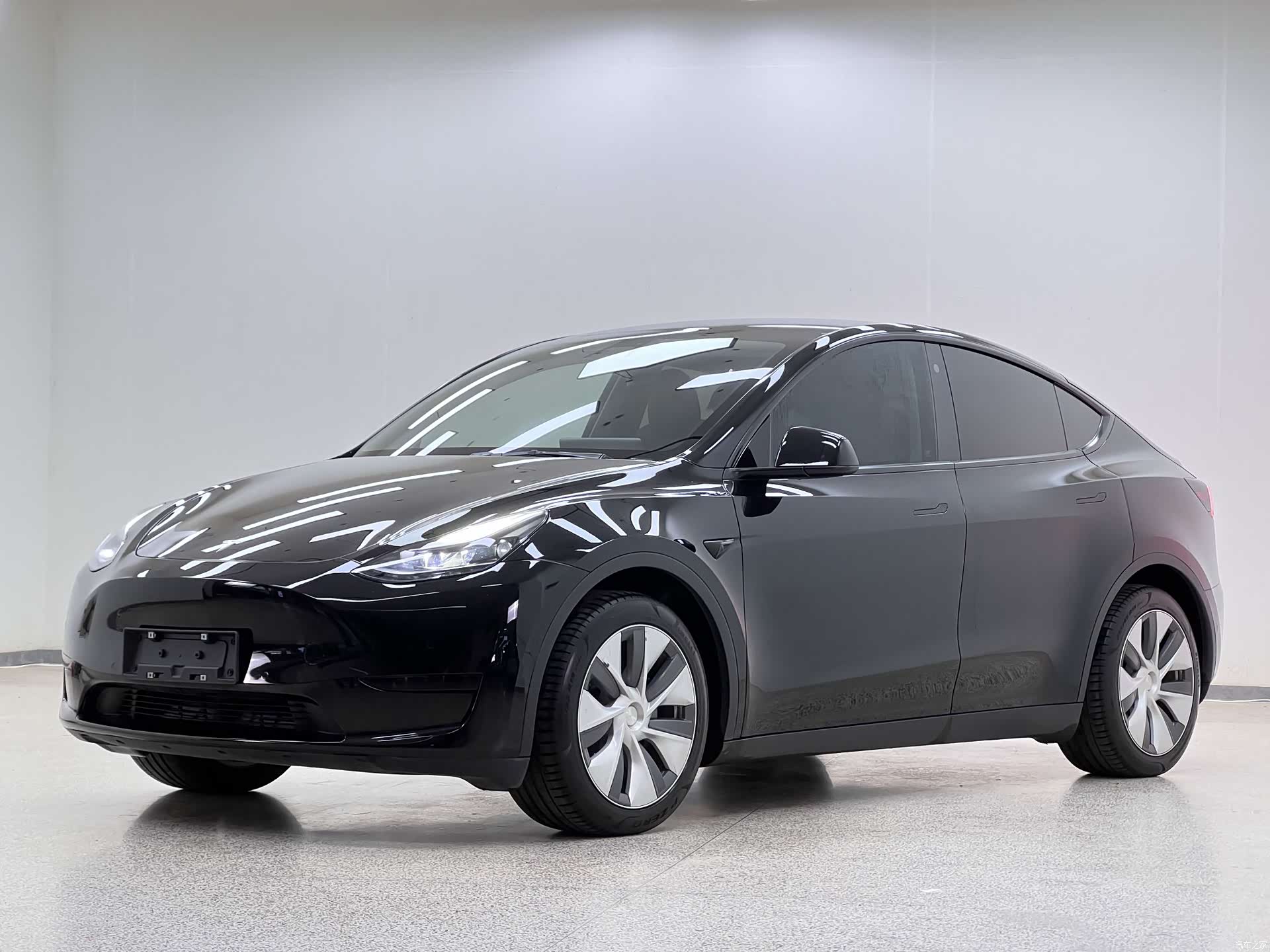 Tesla Model Y, 2022 1