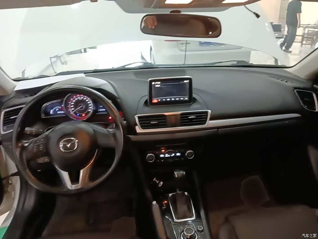 Mazda Mazda3, 2016 6