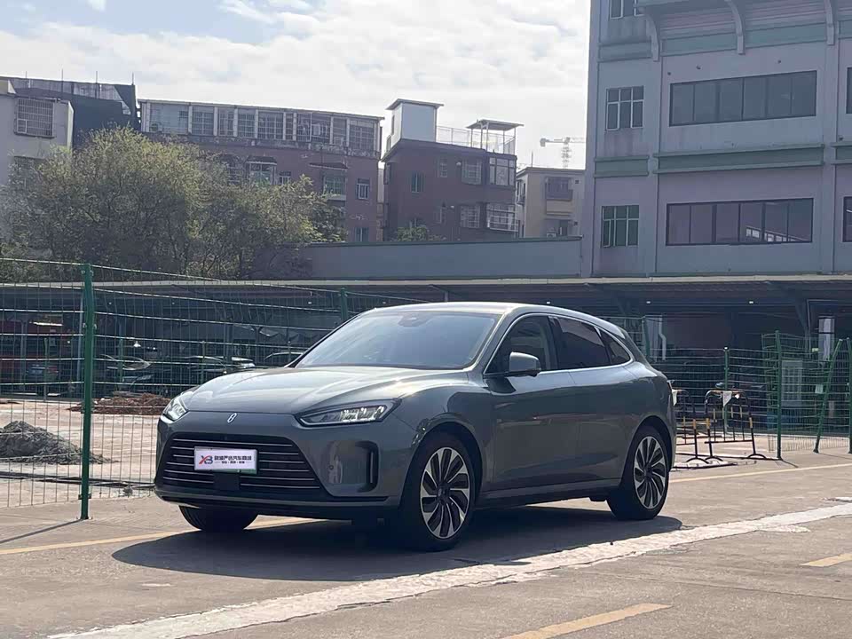 AITO Ask the world M5