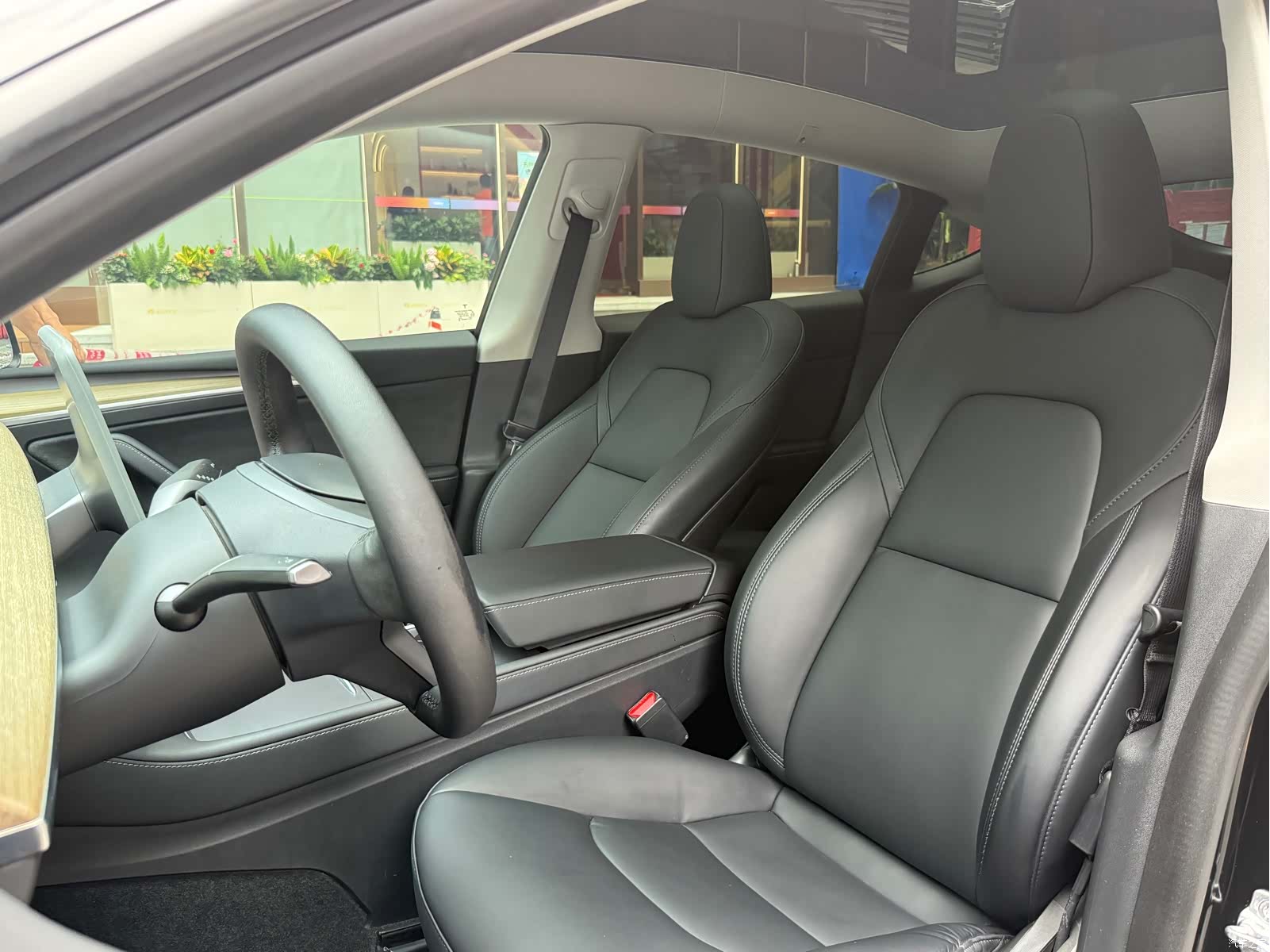 Tesla Model Y, 2022 11