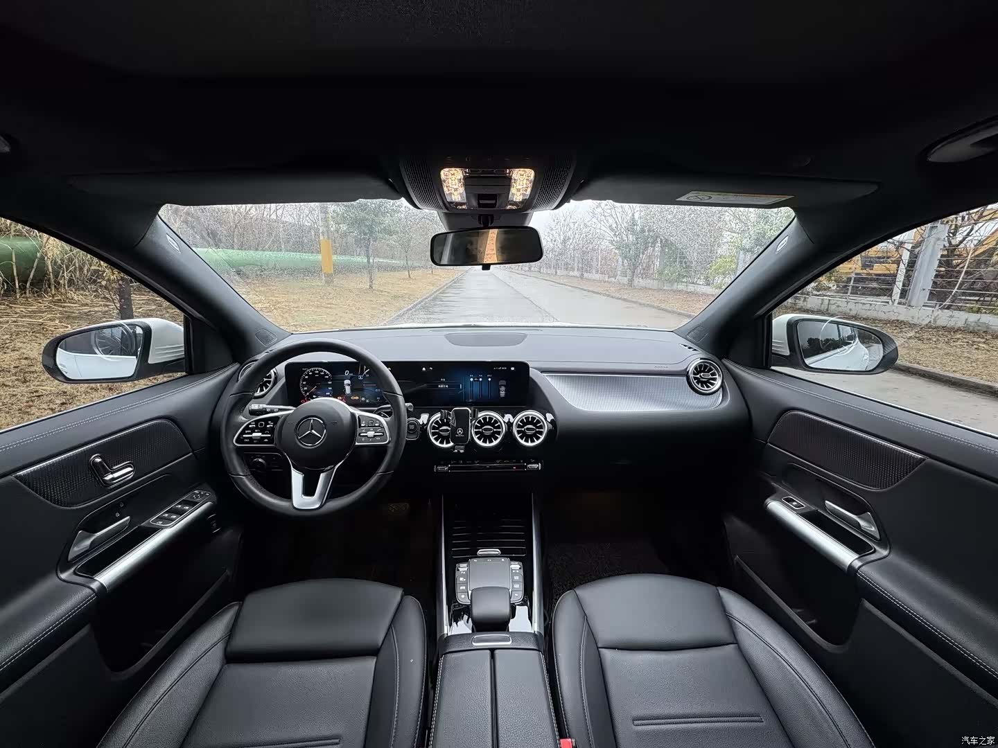 Mercedes-Benz EQA, 2023 18
