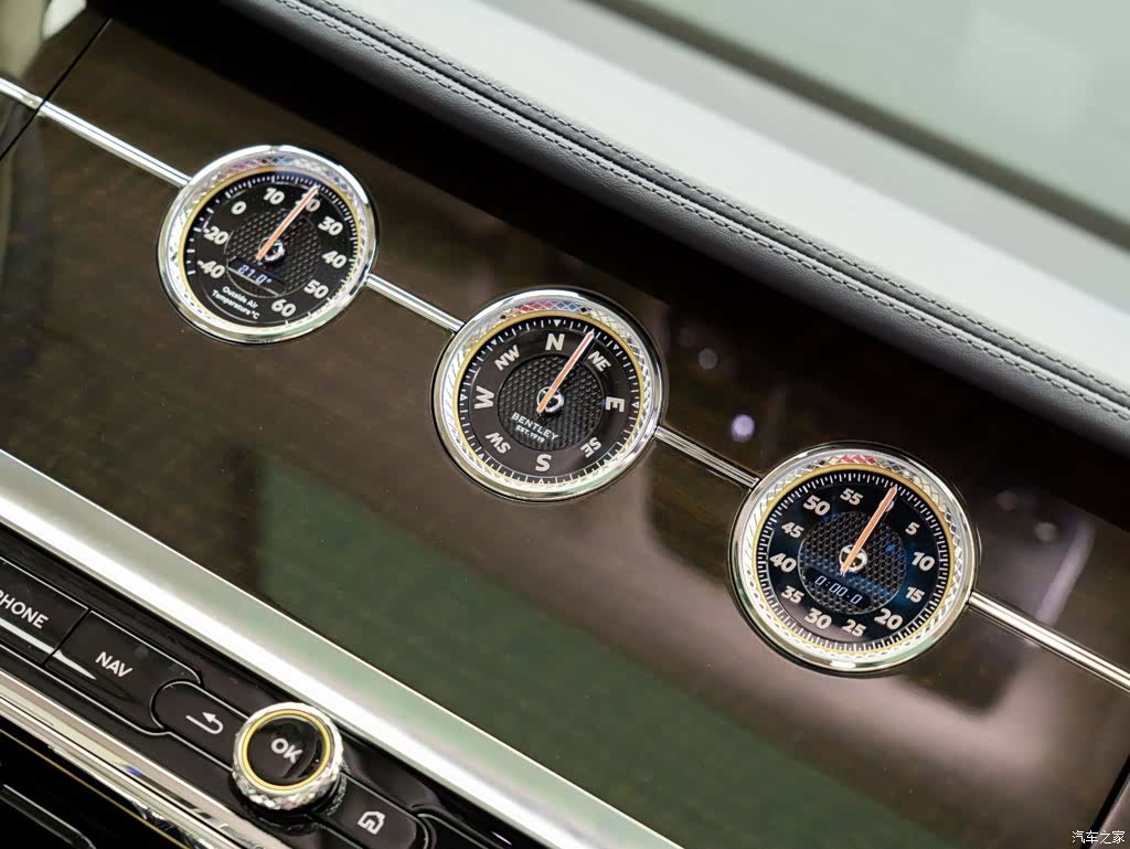 Bentley Flying Spur, 2023 25