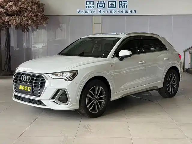 Audi Q3 2022 — купить из Китая под заказ