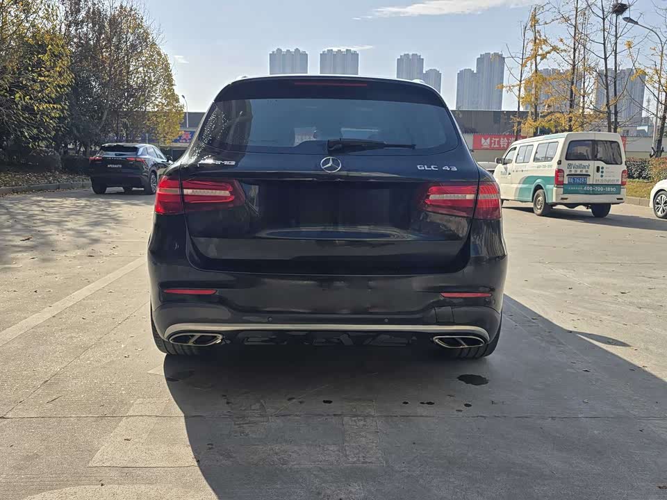 Mercedes-Benz GLC AMG