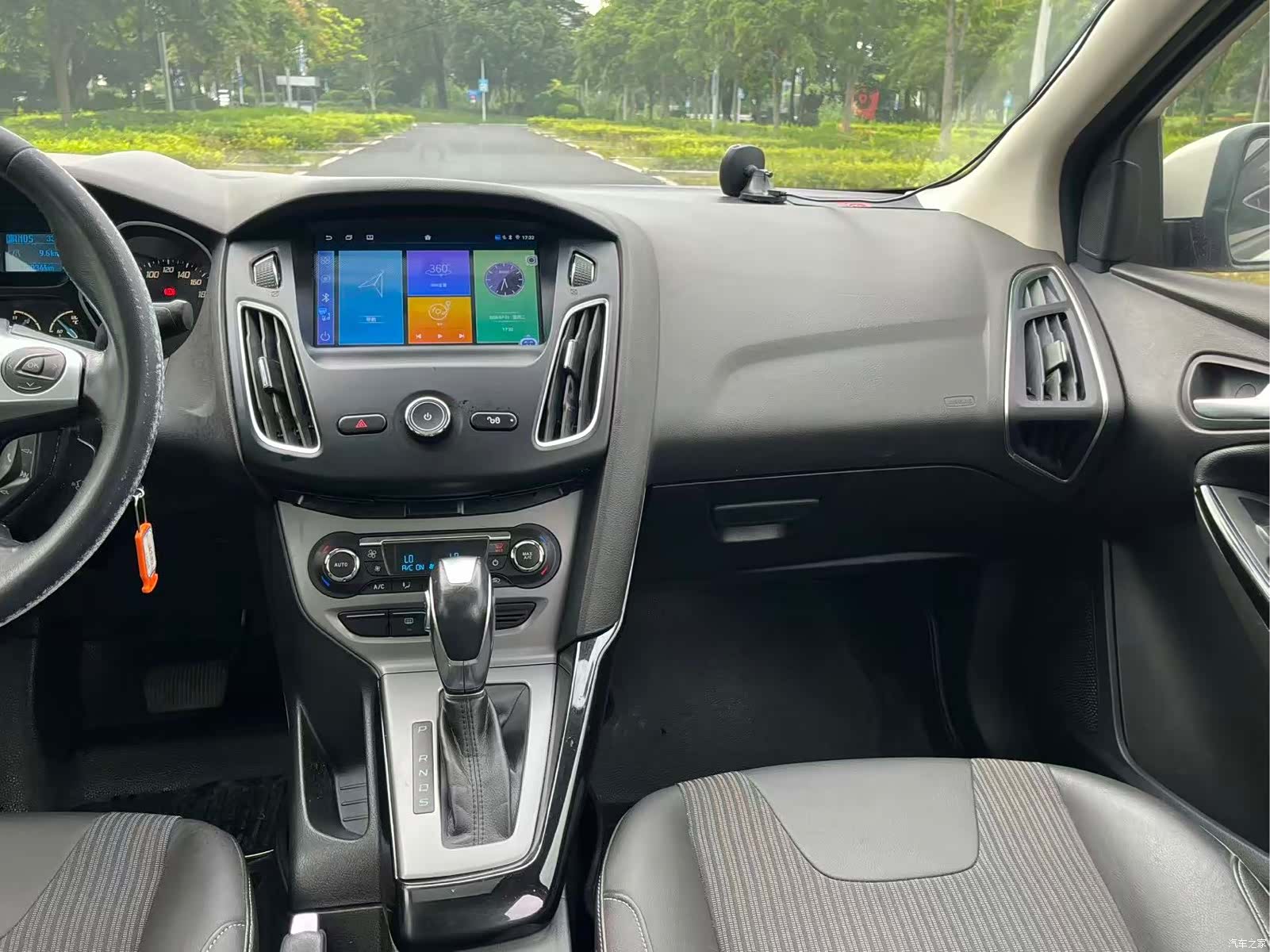 Ford Focus, 2012 14