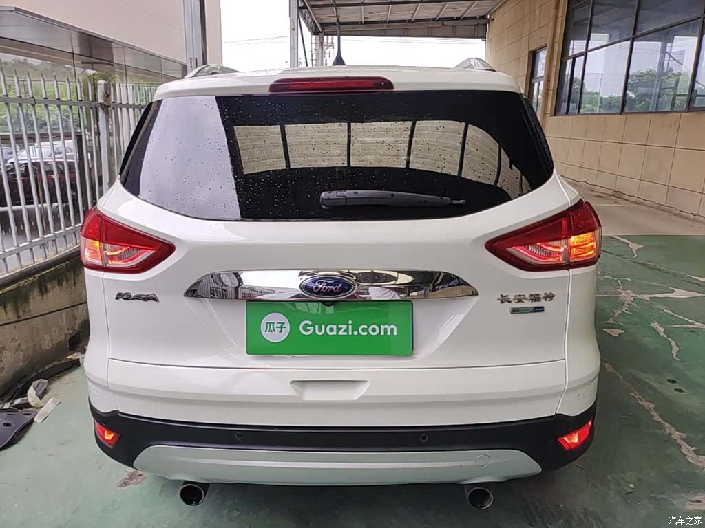 Ford Kuga, 2014 6