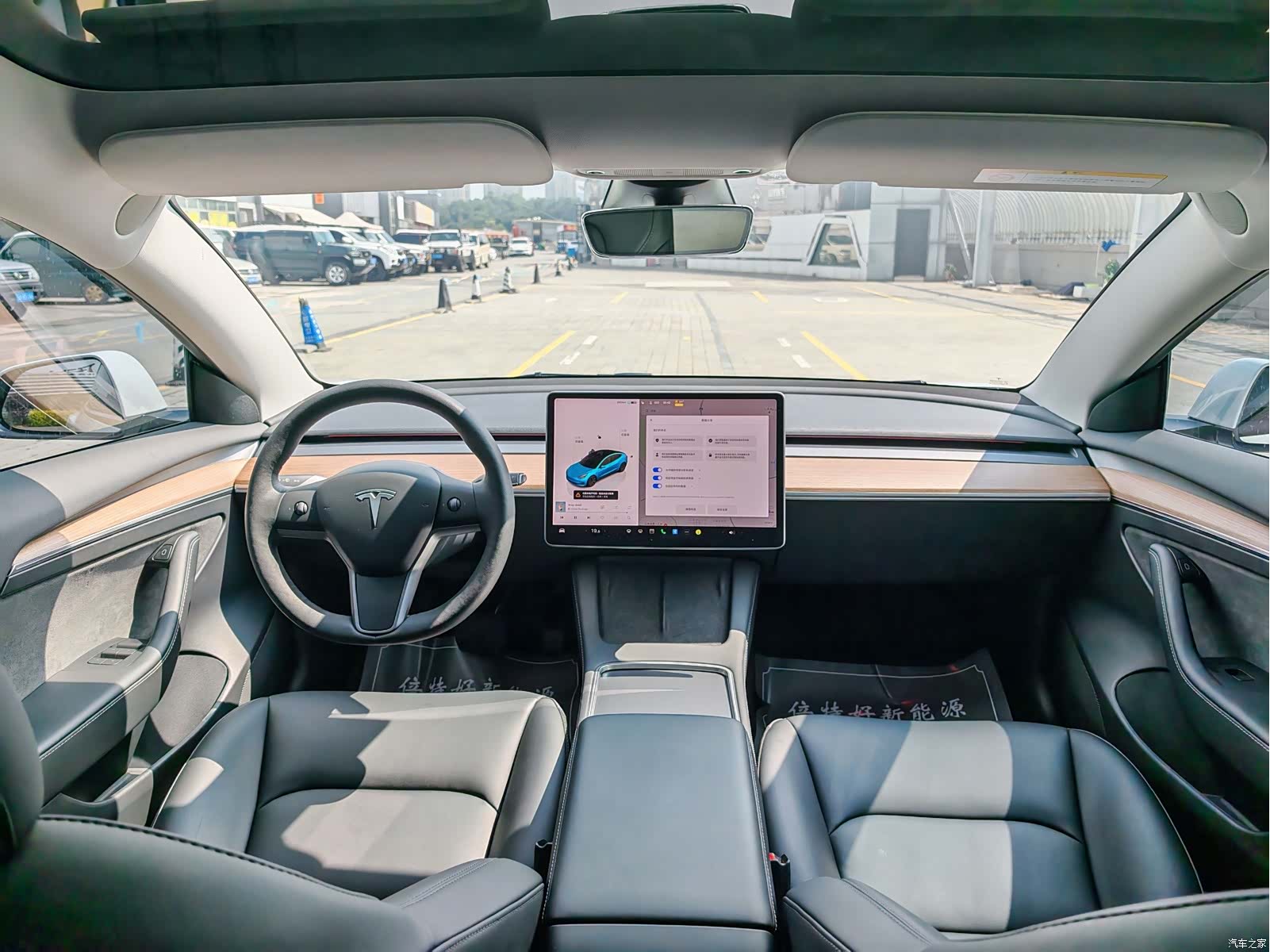 Tesla Model 3, 2022 25