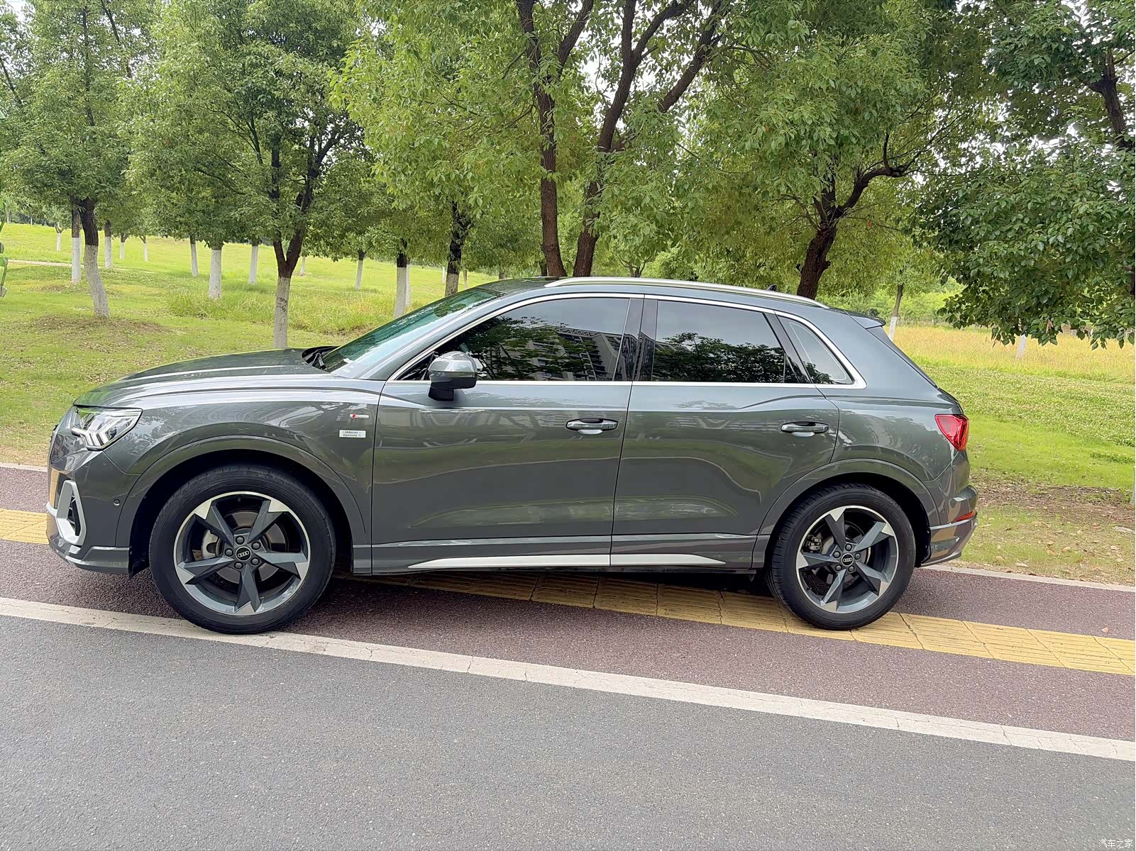 Audi Q3, 2023 4