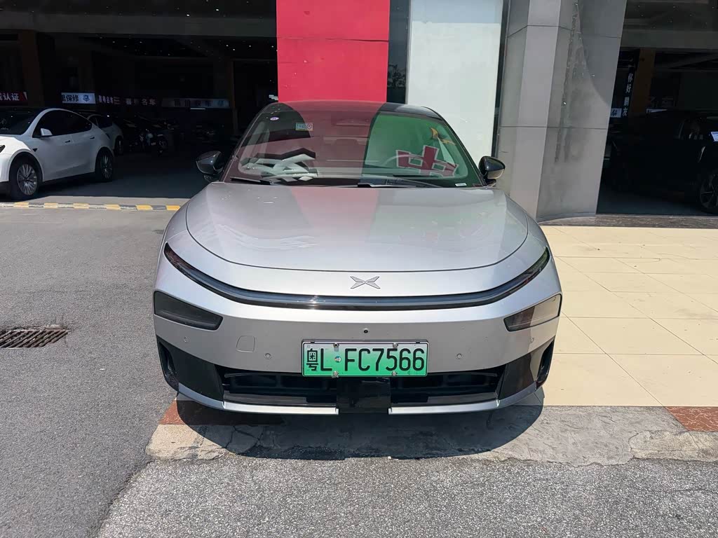 Xpeng P7