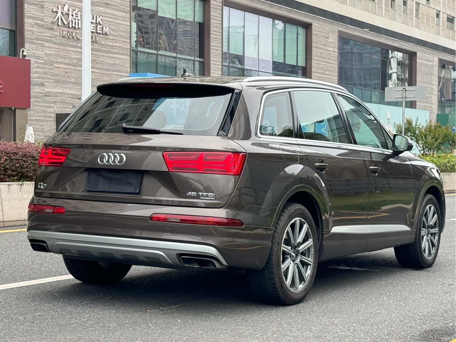 Audi Q7, 2018 все фото