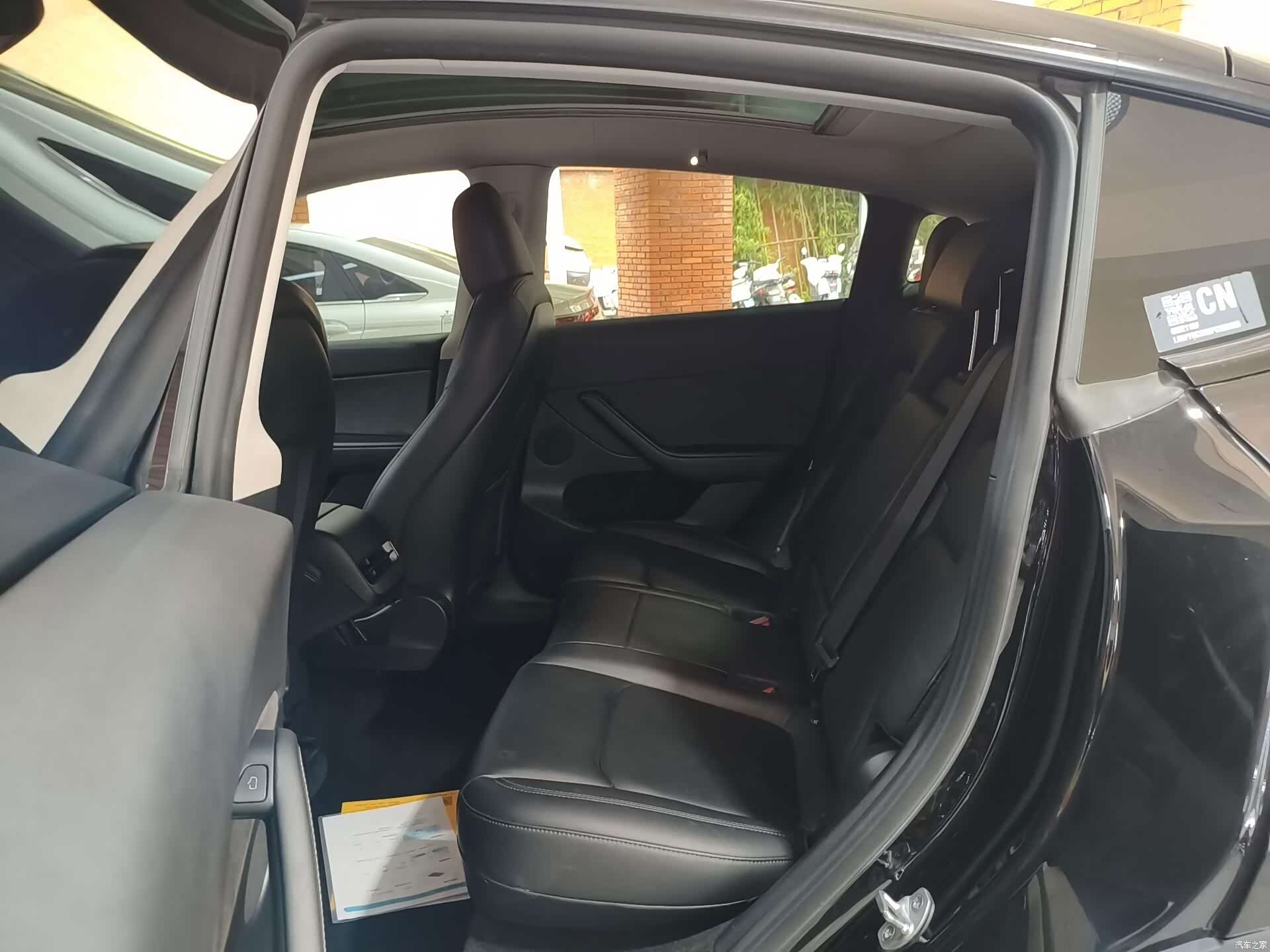 Tesla Model Y, 2023 11