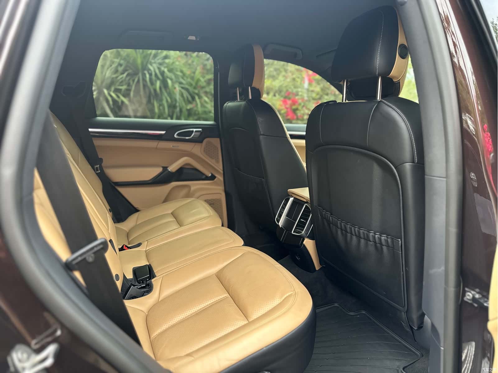 Porsche Cayenne, 2018 все фото