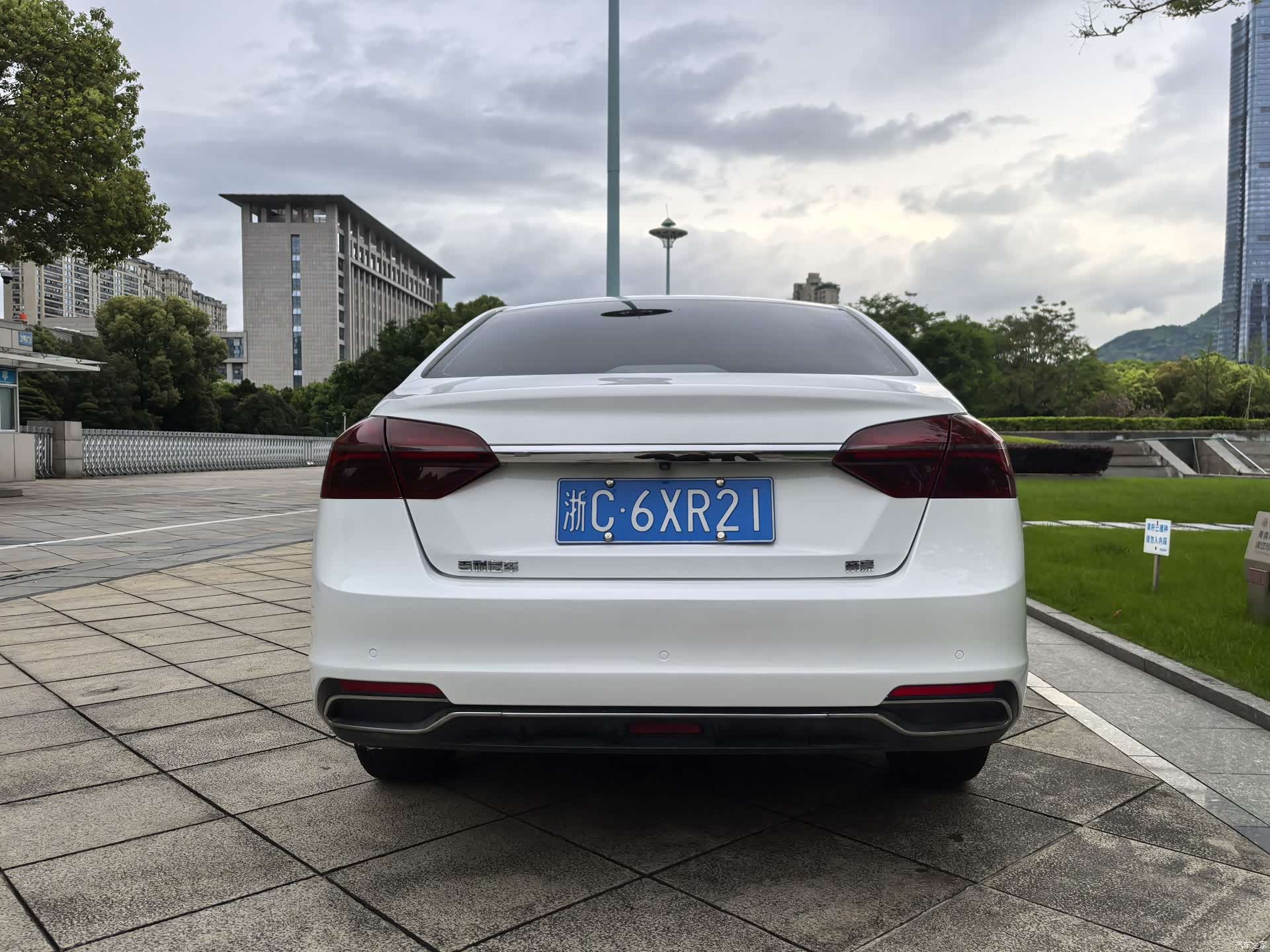 Geely Emgrand, 2021 20