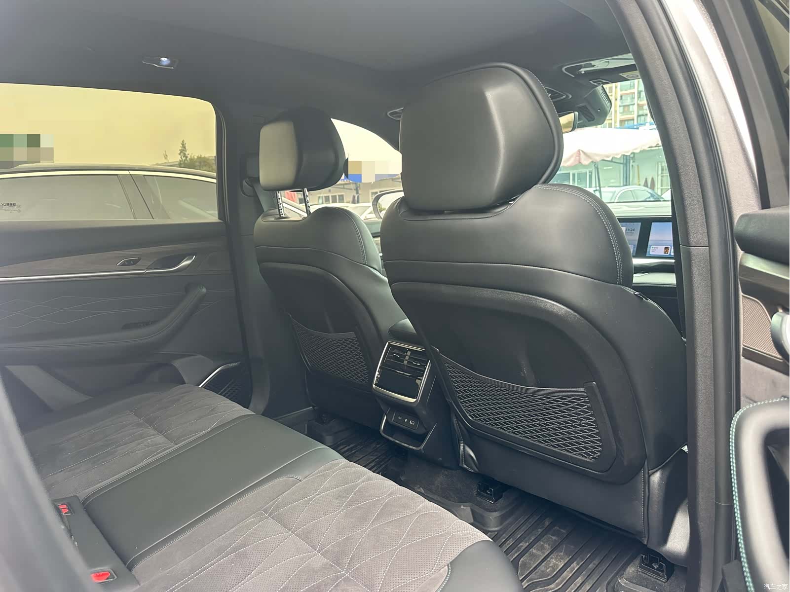 Geely Xingyue L, 2025 11