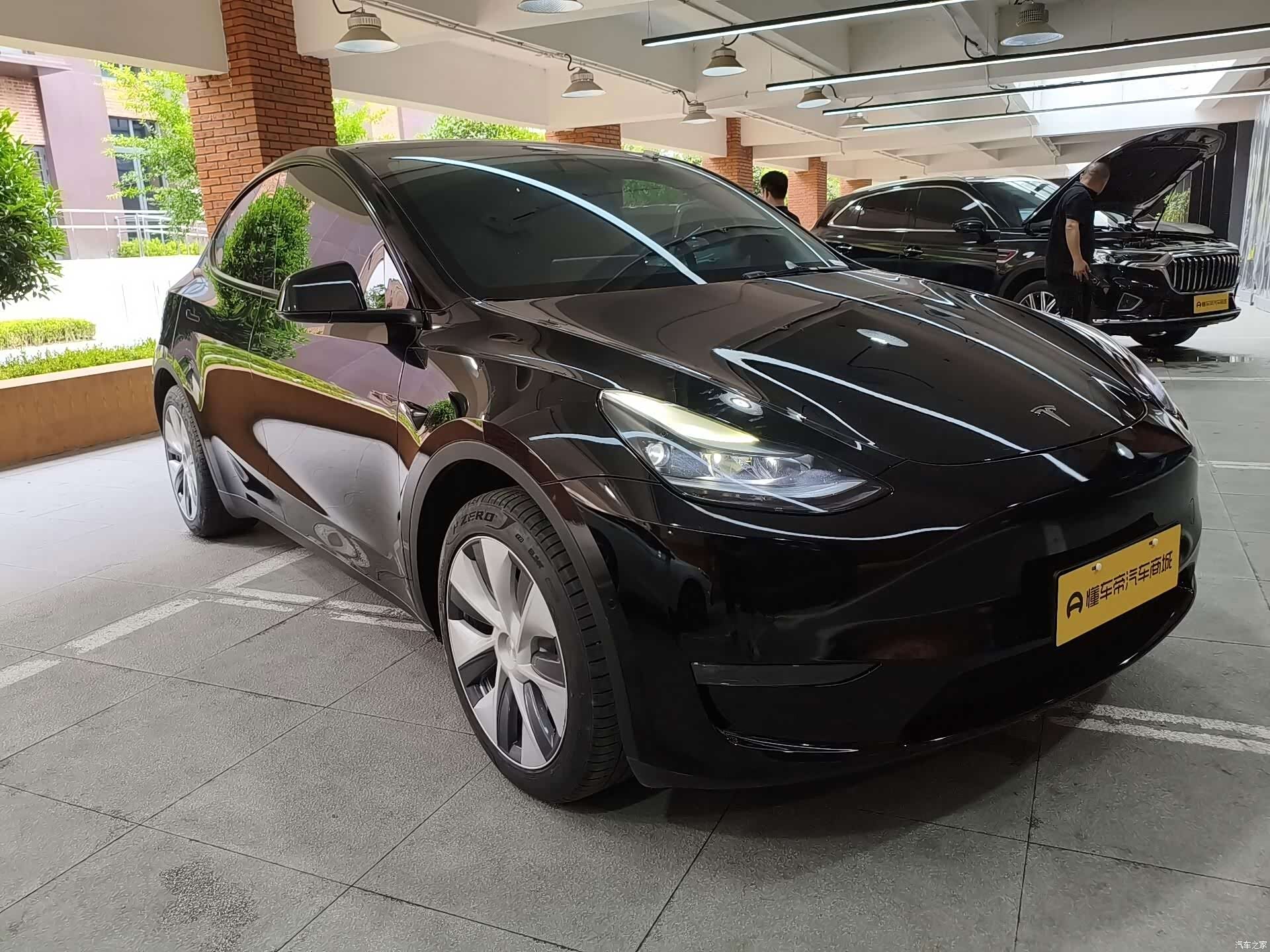 Tesla Model Y, 2023 6