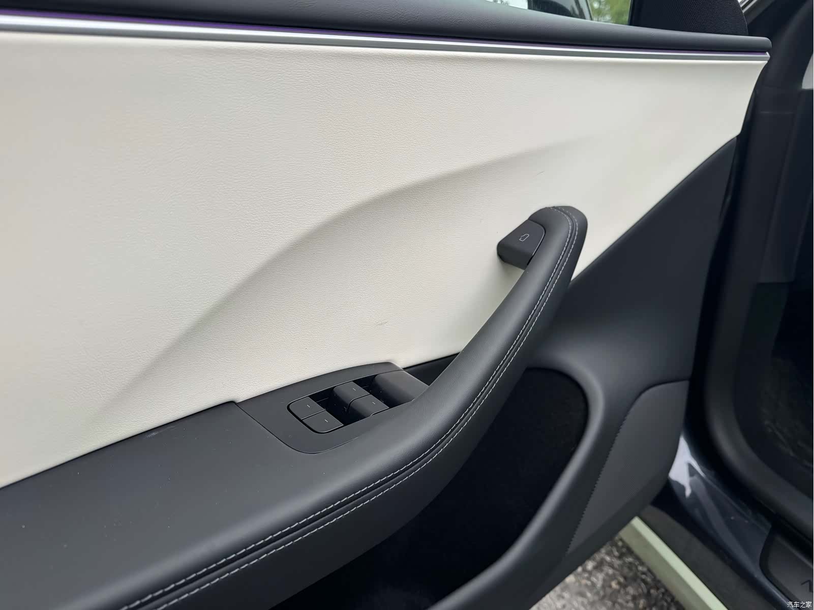 Tesla Model 3, 2024 10