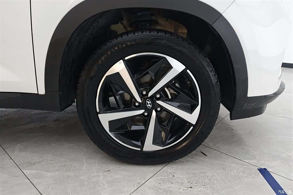Hyundai ix35, 2022 6