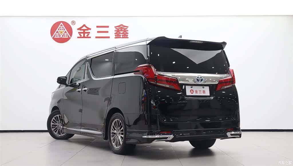 Toyota Alphard, 2020 3