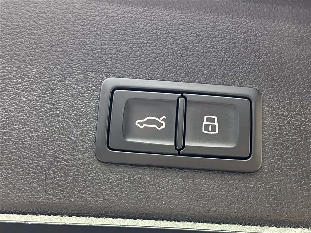 Audi e-tron, 2022 12