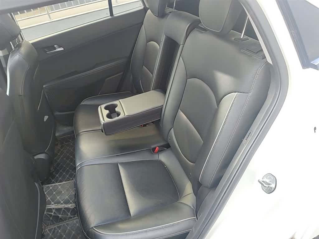 Hyundai ix25, 2017 17