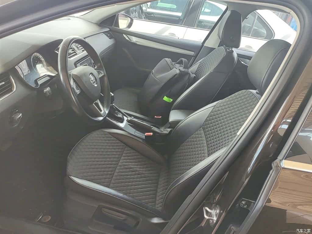 Skoda Octavia, 2018 15