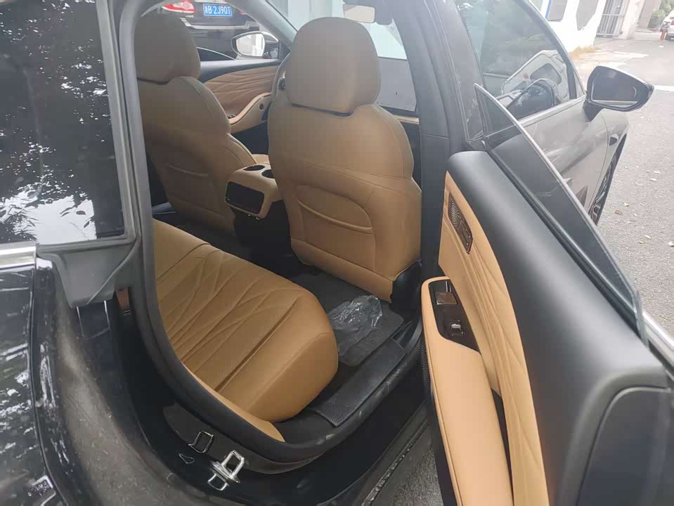 Geely Galaxy Galaxy Sparkle 8