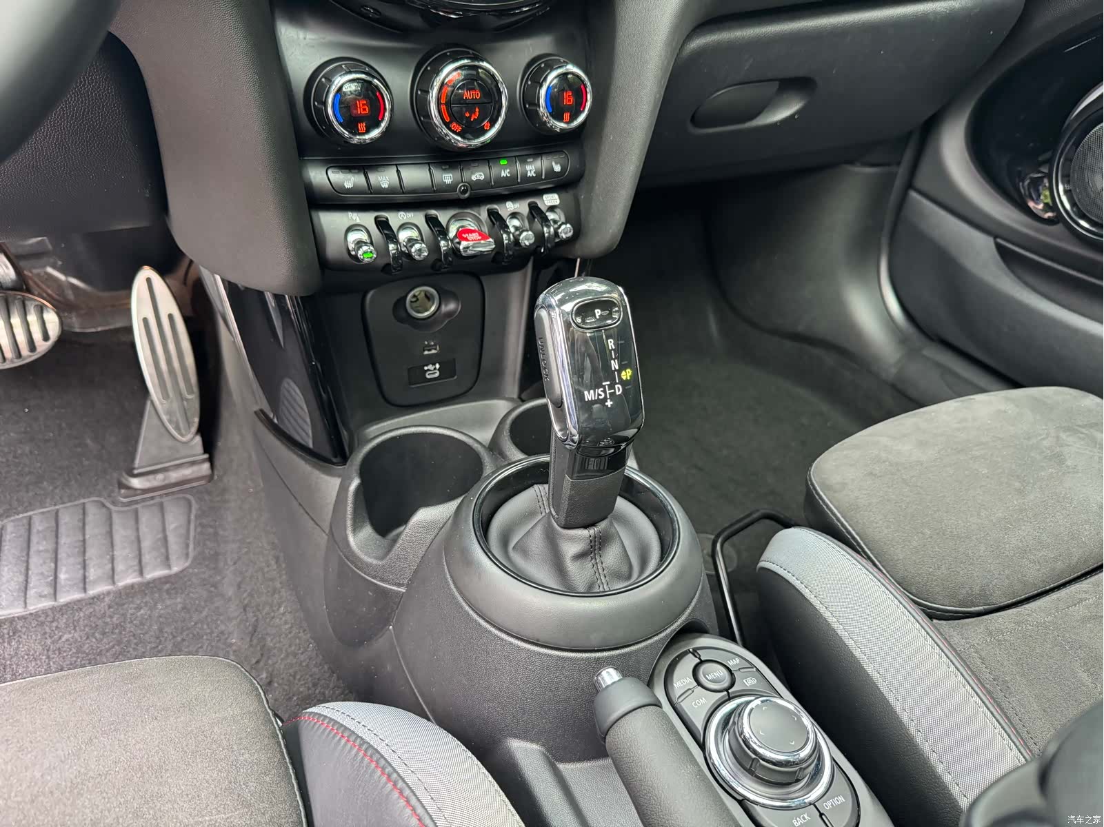 Mini Cooper, 2021 12
