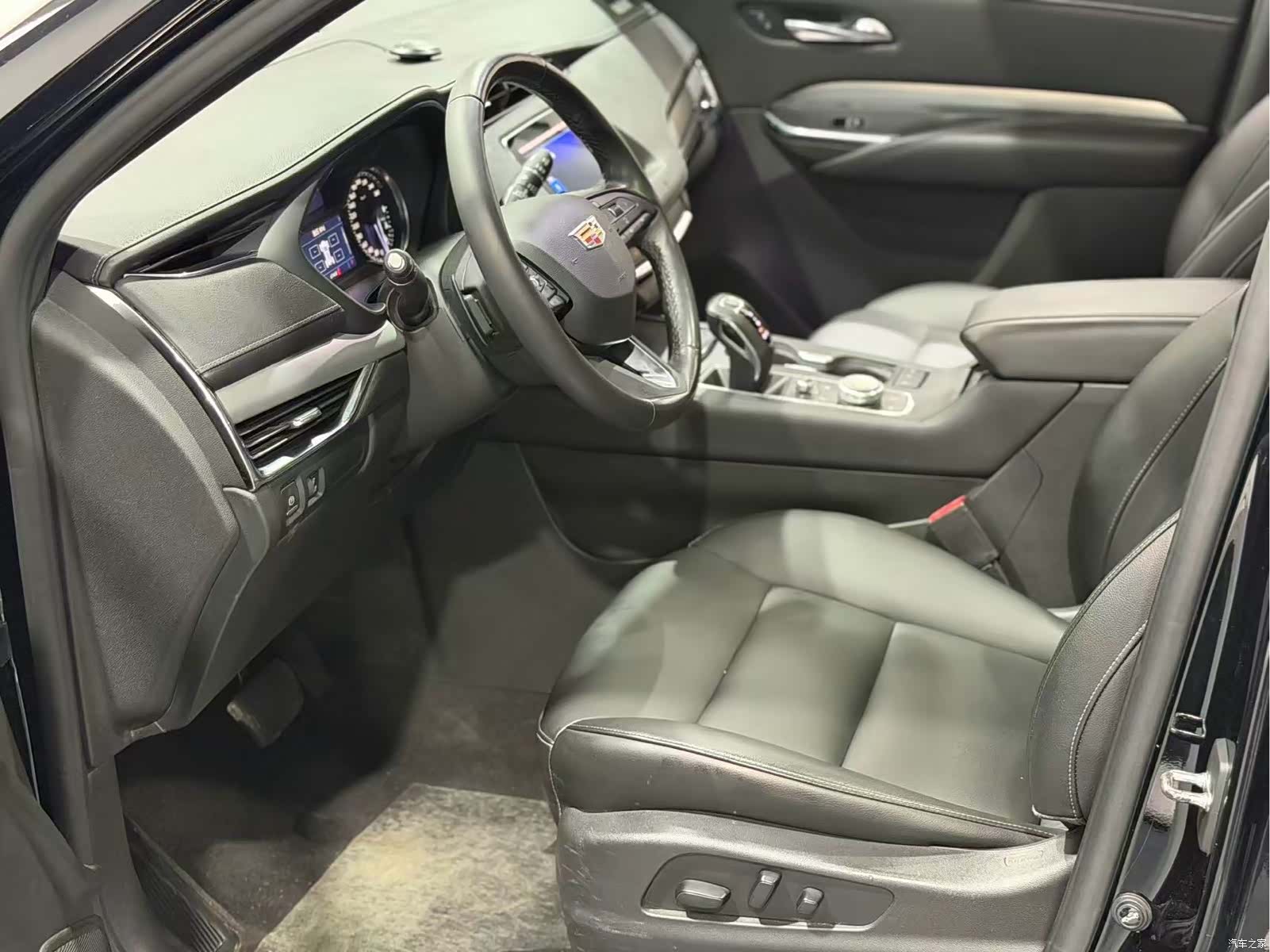 Cadillac XT4, 2019 4