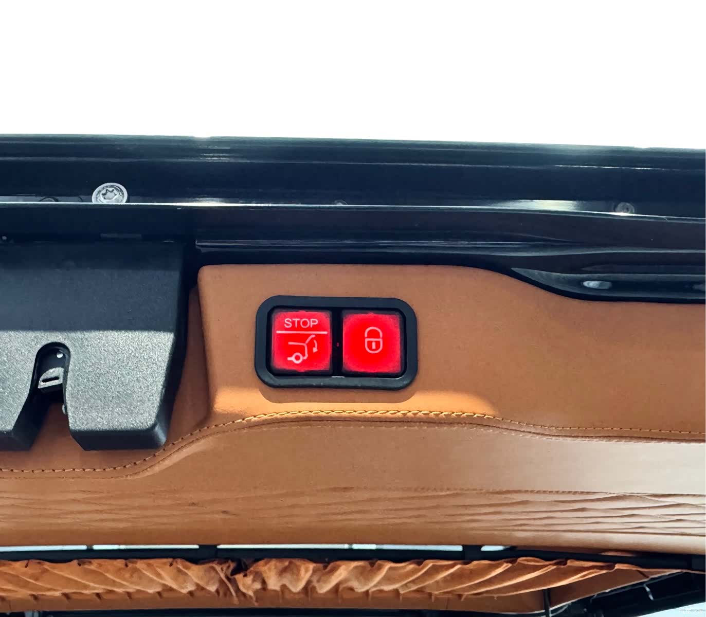 Mercedes-Benz 7, 2023 28