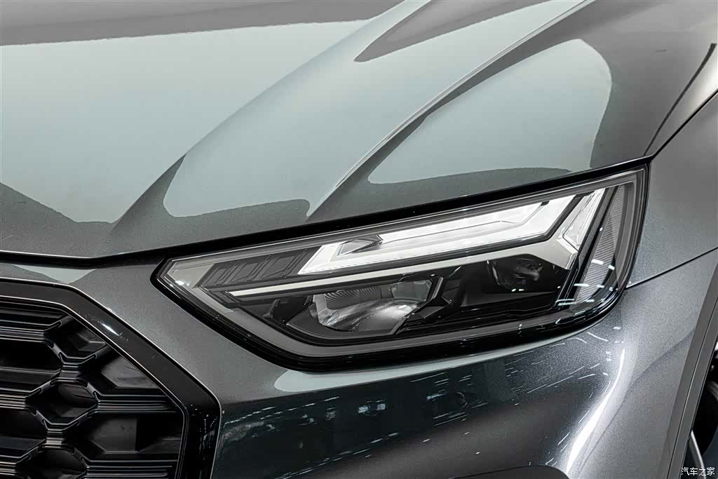 Audi Q5L, 2024 4