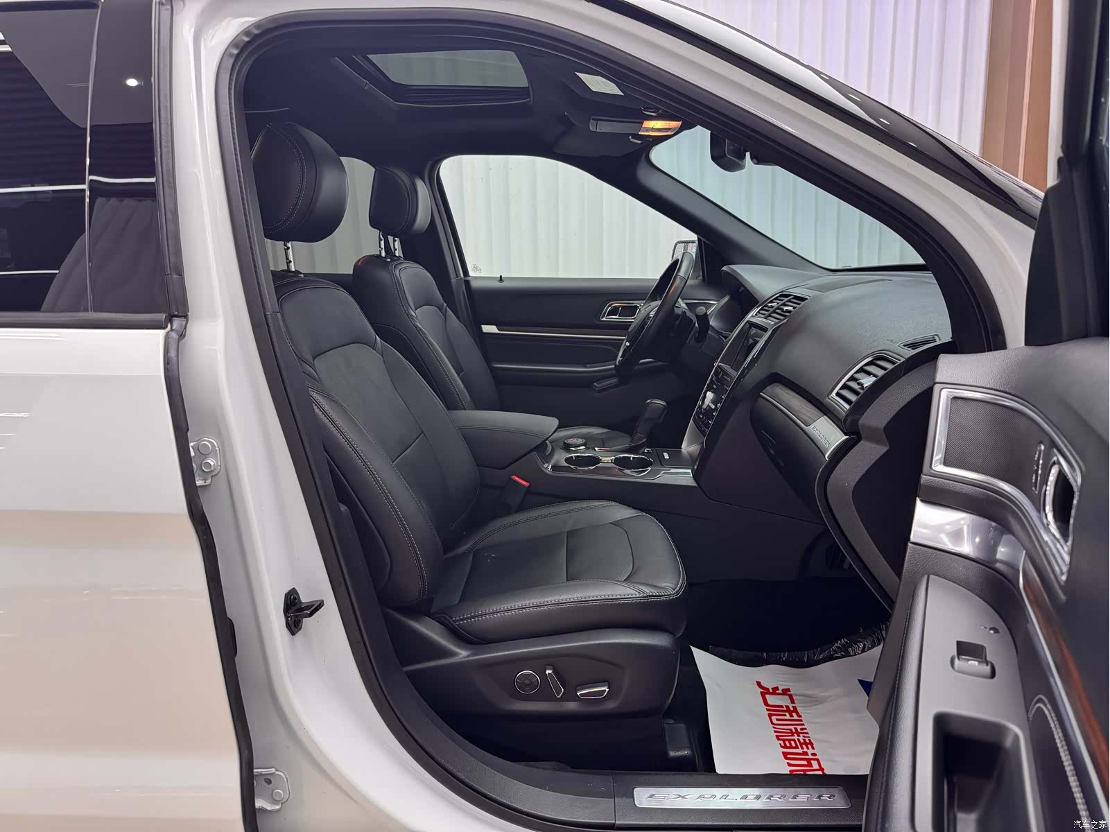 Ford Explorer, 2018 15