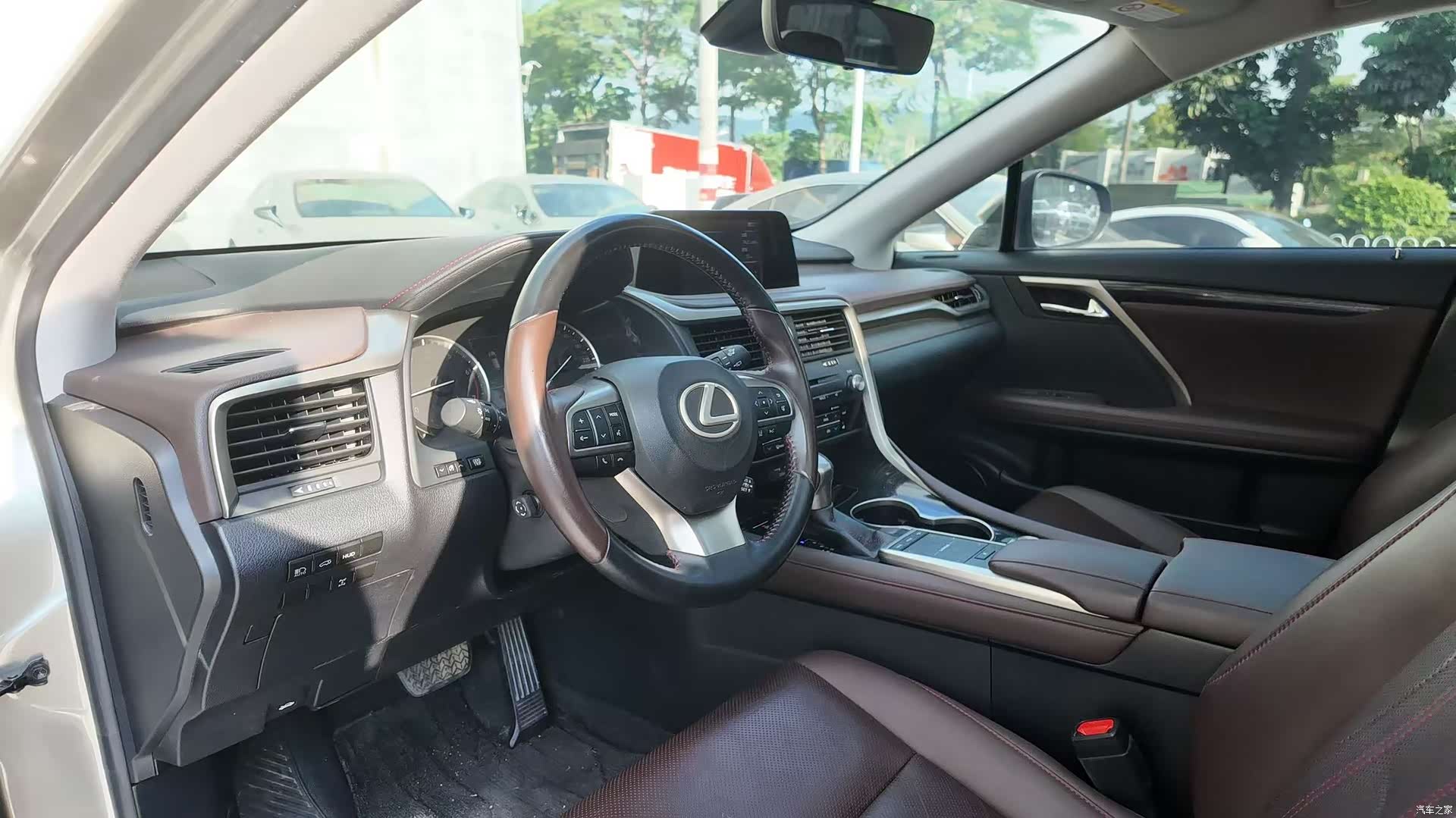 Lexus RX, 2022 8