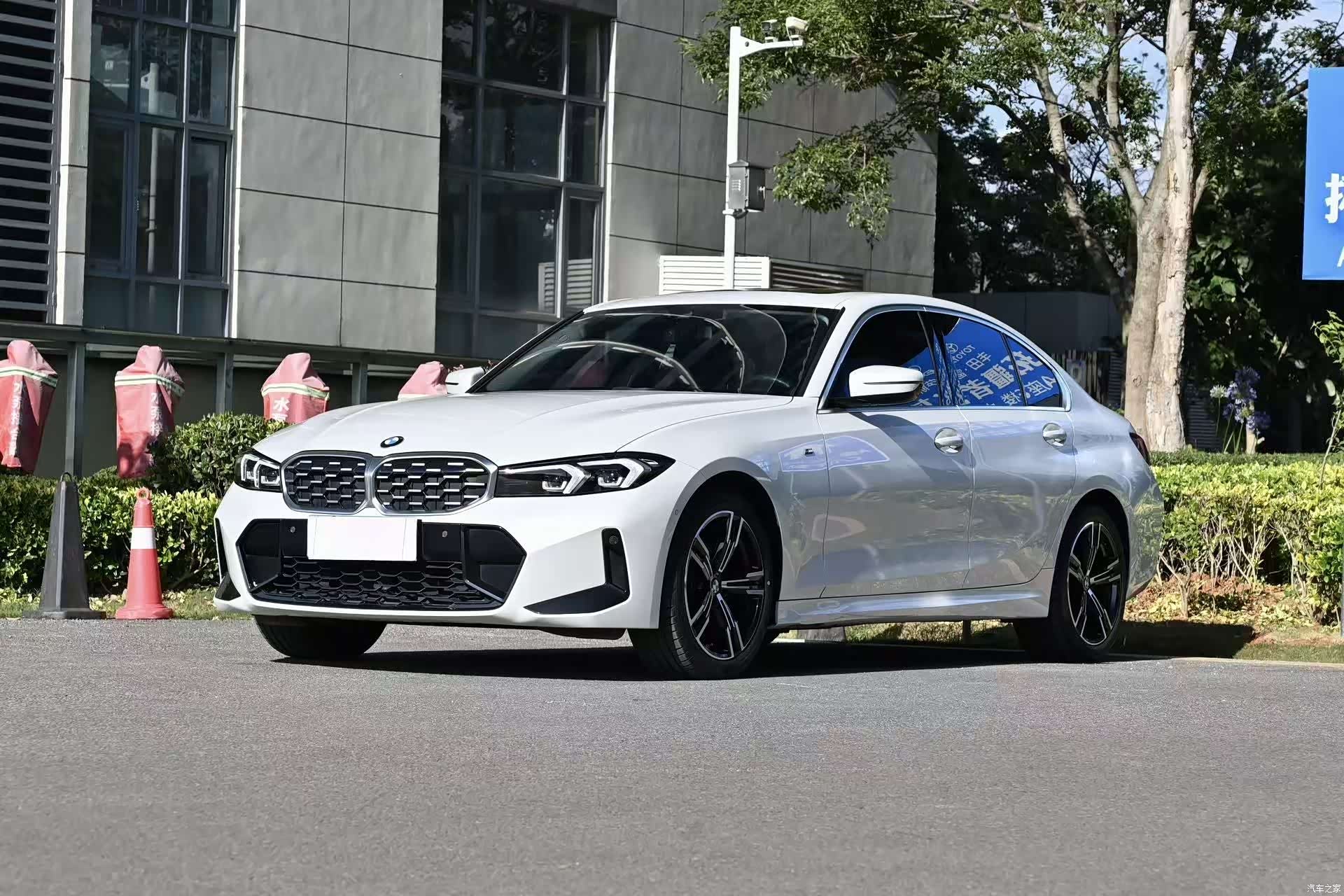 BMW 3 Series, 2023 1