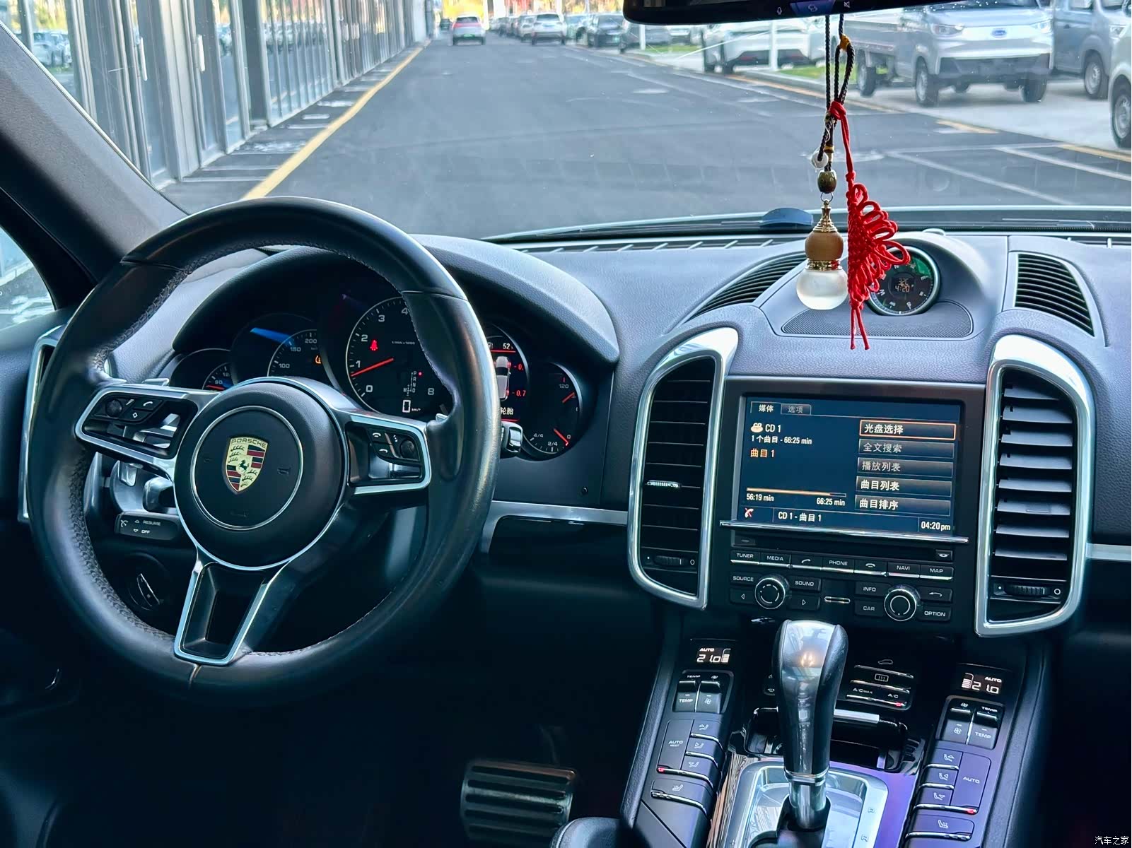 Porsche Cayenne, 2016 12