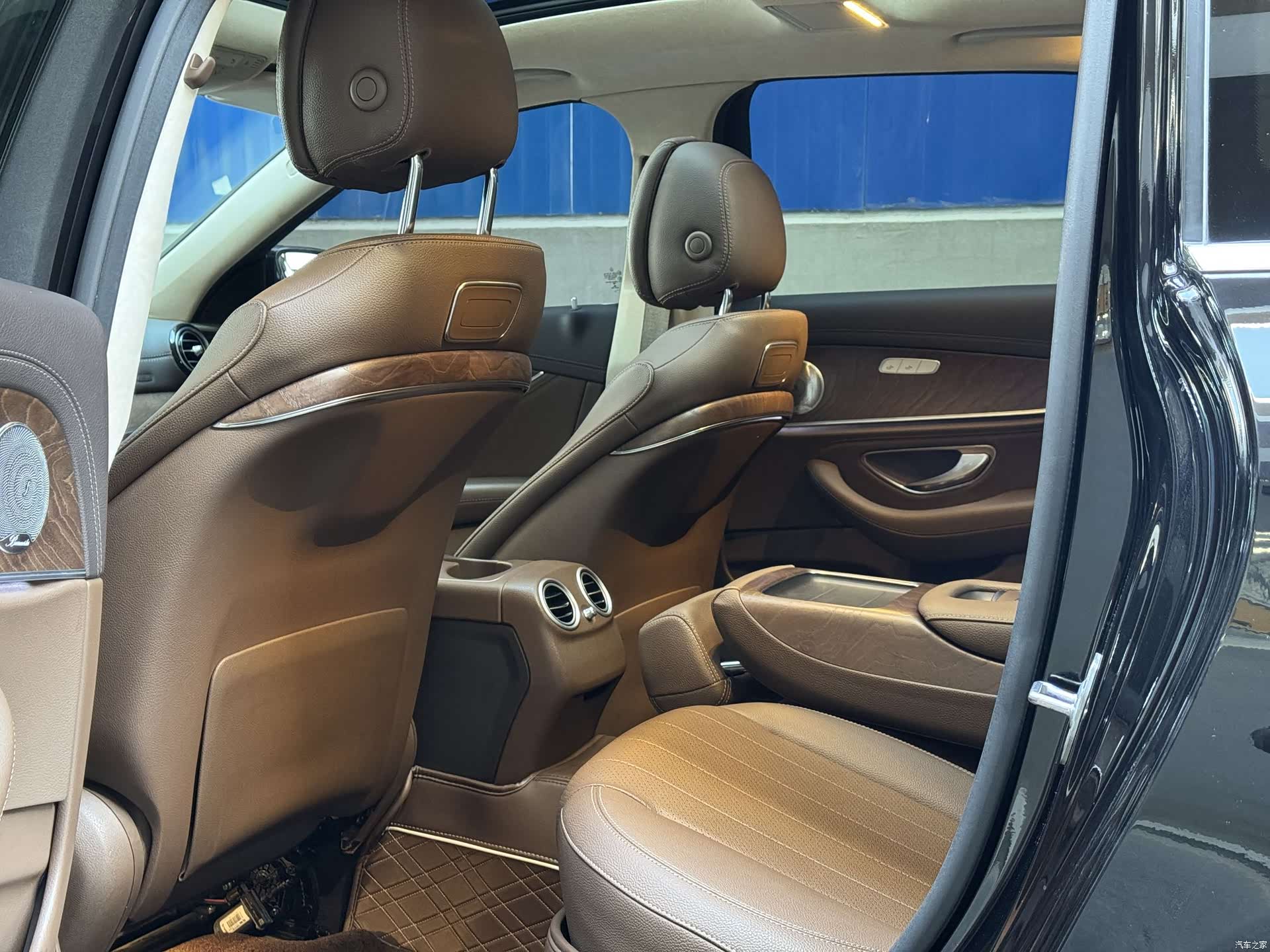 Mercedes-Benz E-Class, 2018 6