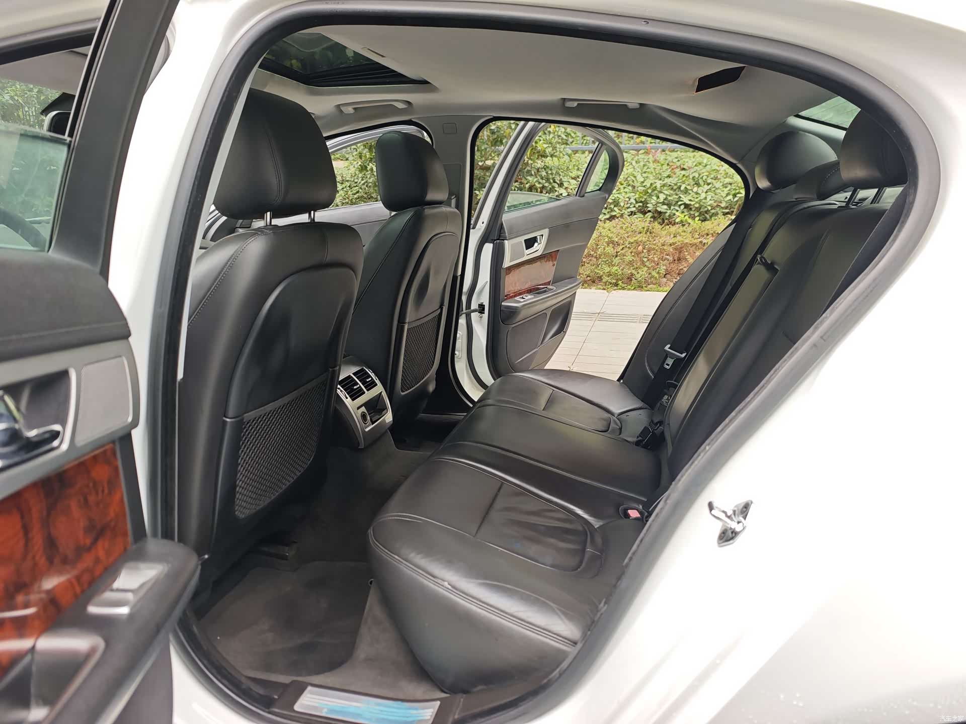 Jaguar XF, 2014 14