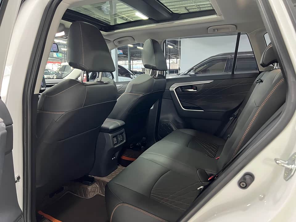 Toyota RAV4 Rongfang