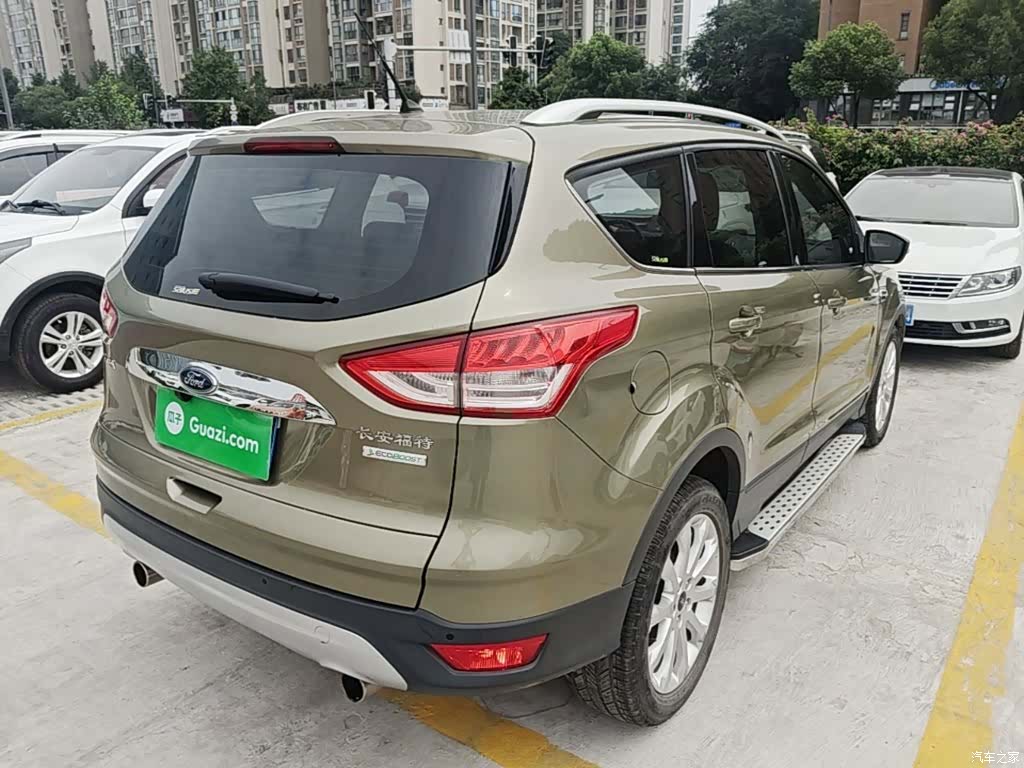 Ford Kuga, 2015 7