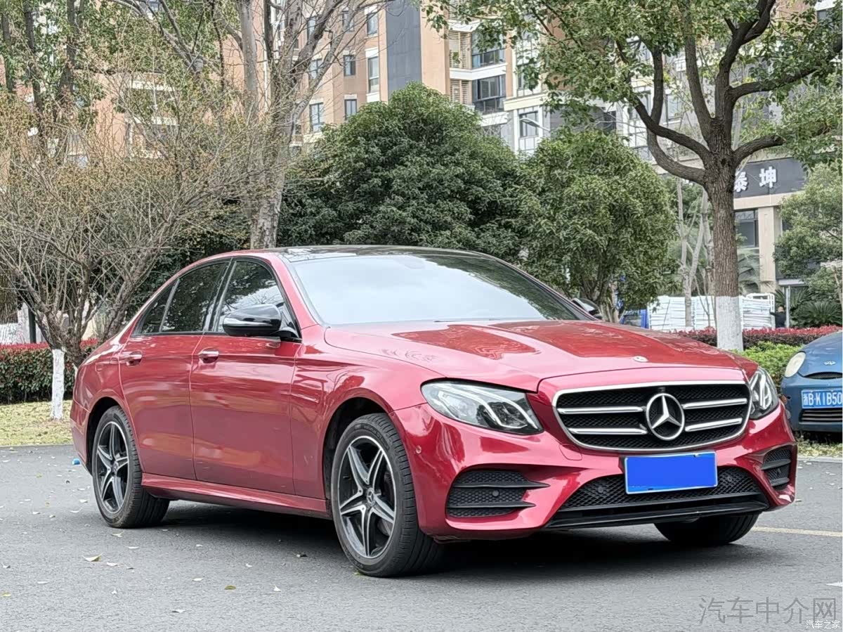 Mercedes-Benz E-Class, 2019 3