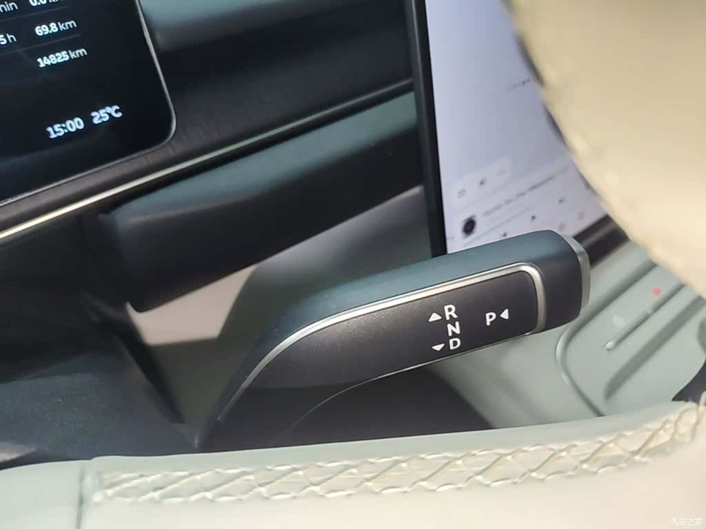 NIO ES6, 2025 14