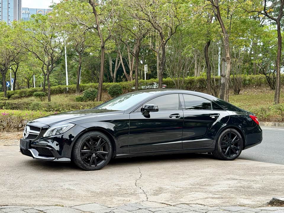 Mercedes-Benz CLS